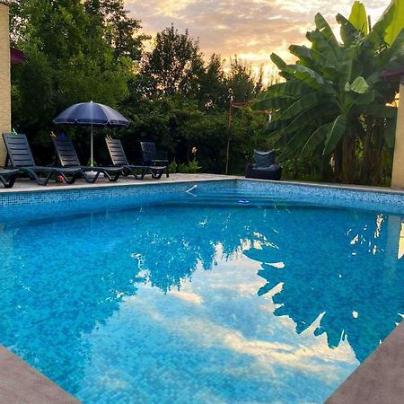 Hotel Villa Eniseli Екстериор снимка